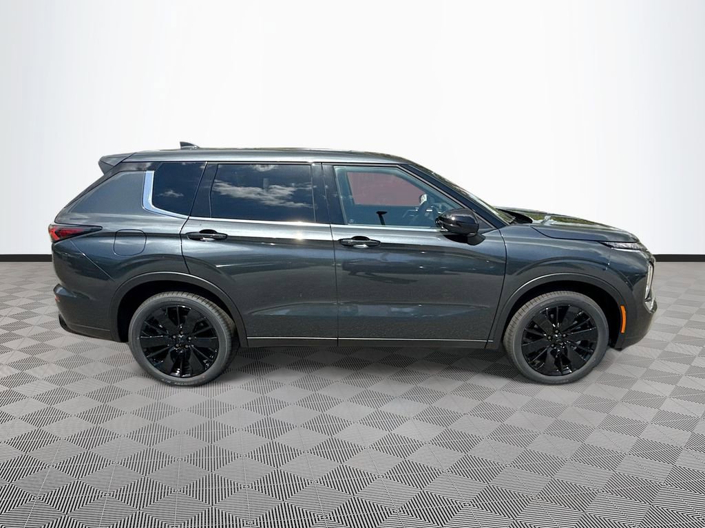 New 2026 Mitsubishi Outlander LE FWD image 8