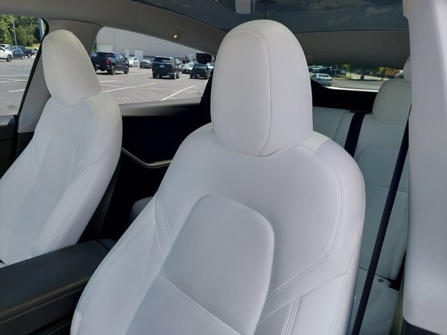 Used 2024 Tesla Model Y Performance AWD/4WD image 18