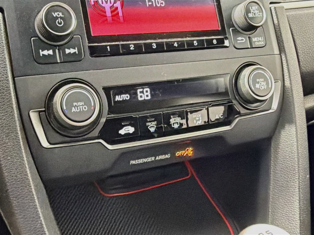 Used 2018 Honda Civic Sport image 15