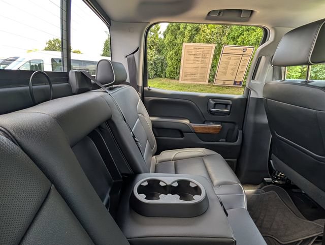 Used 2018 Chevrolet Silverado 1500 High Country AWD/4WD image 33