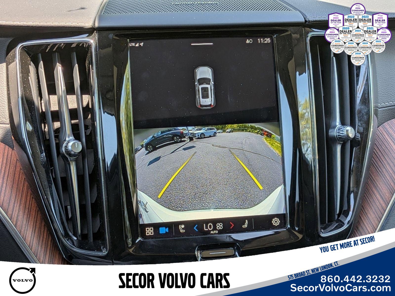 Used 2023 Volvo XC60 B6 Ultimate w/ Climate Package AWD/4WD image 26