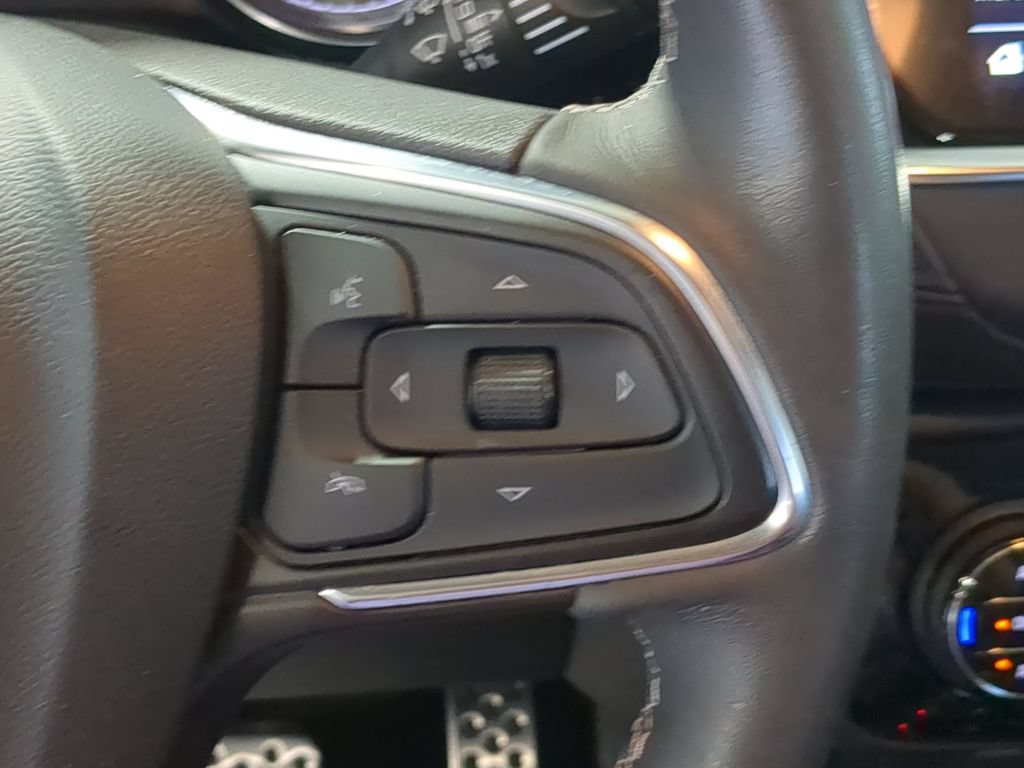 Used 2023 Buick Encore GX Select w/ Sport Touring Package AWD/4WD image 24