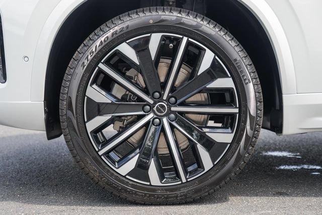 New 2026 Volvo XC90 B6 Ultra w/ Protection Package Premier AWD/4WD image 17