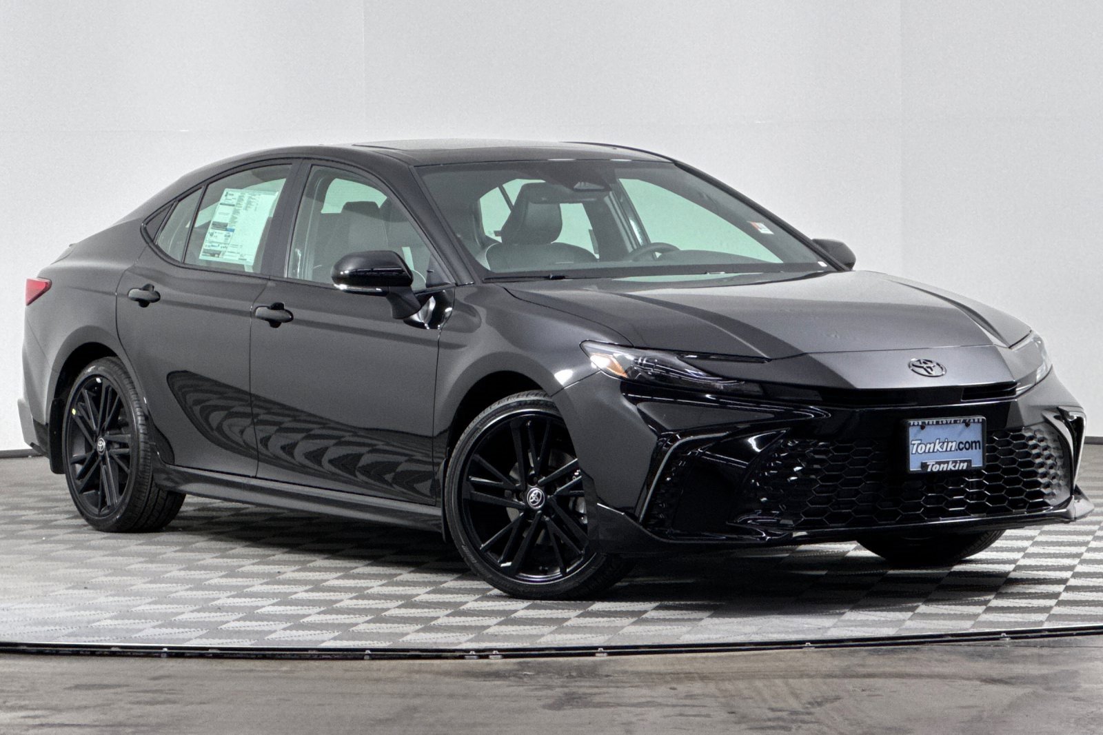 New 2026 Toyota Camry Hybrid image 2