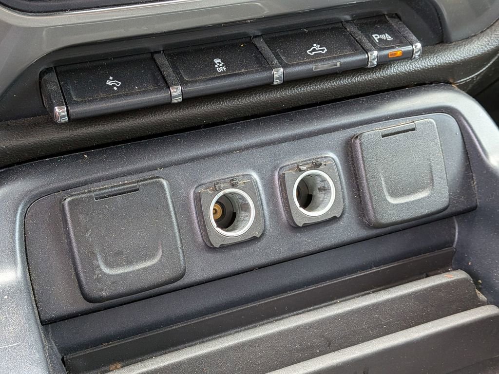 Used 2016 Chevrolet Silverado 1500 LTZ w/ Texas Edition image 31