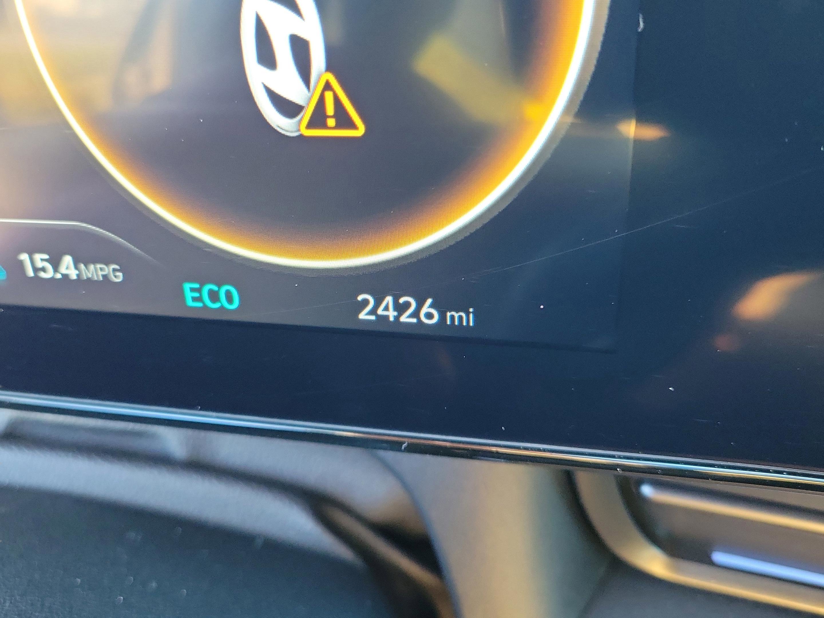 Used 2025 Hyundai Elantra SEL image 23