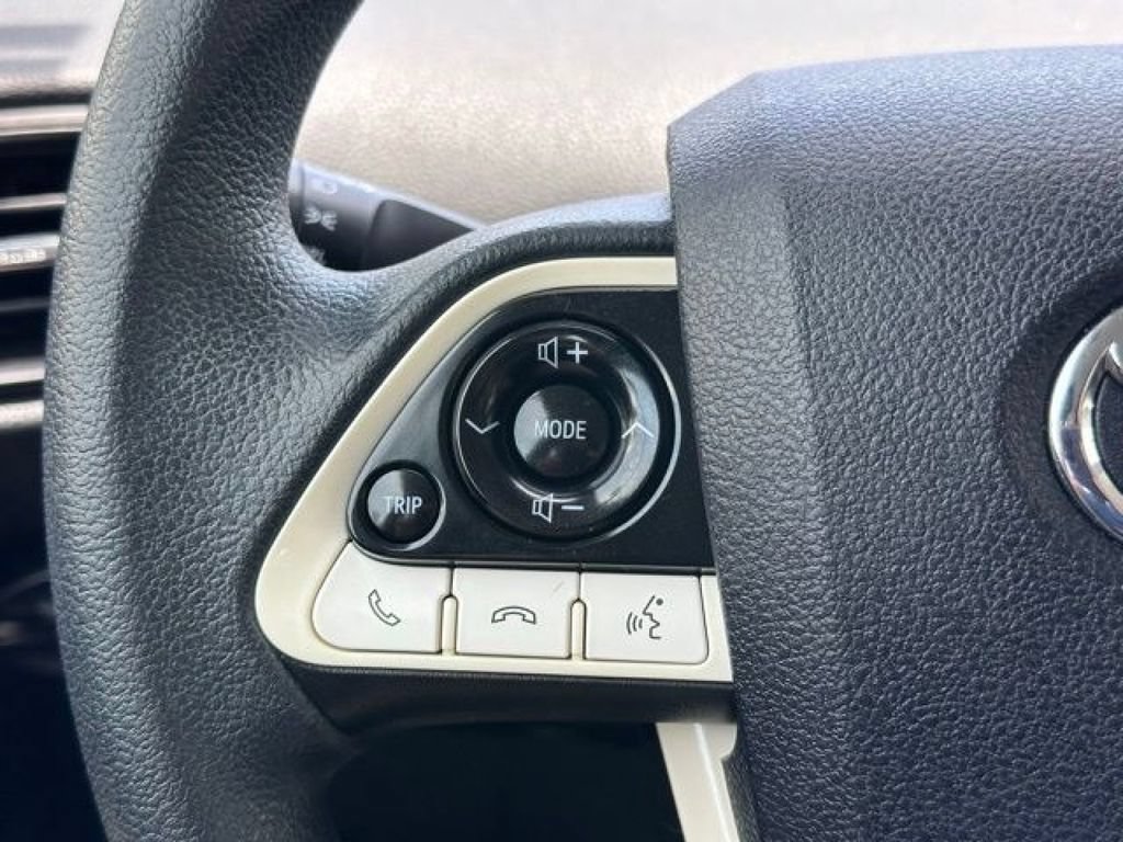 Used 2018 Toyota Prius One w/ Carpet Mat Package FWD image 13