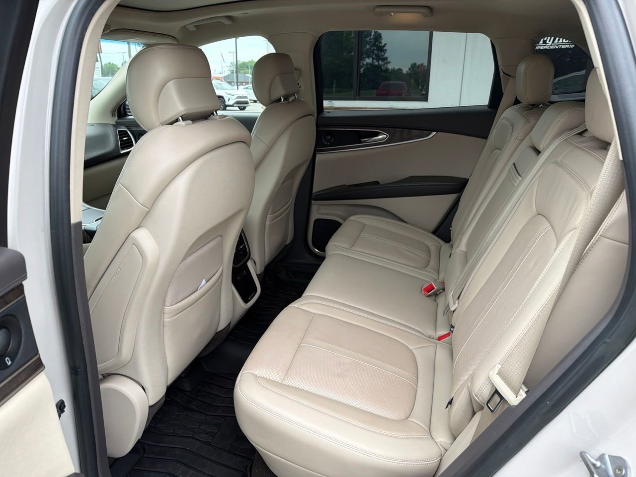 Used 2019 Lincoln Nautilus Reserve FWD image 5