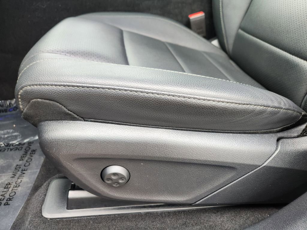 Used 2025 Mercedes-Benz GLE 350 4MATIC image 13