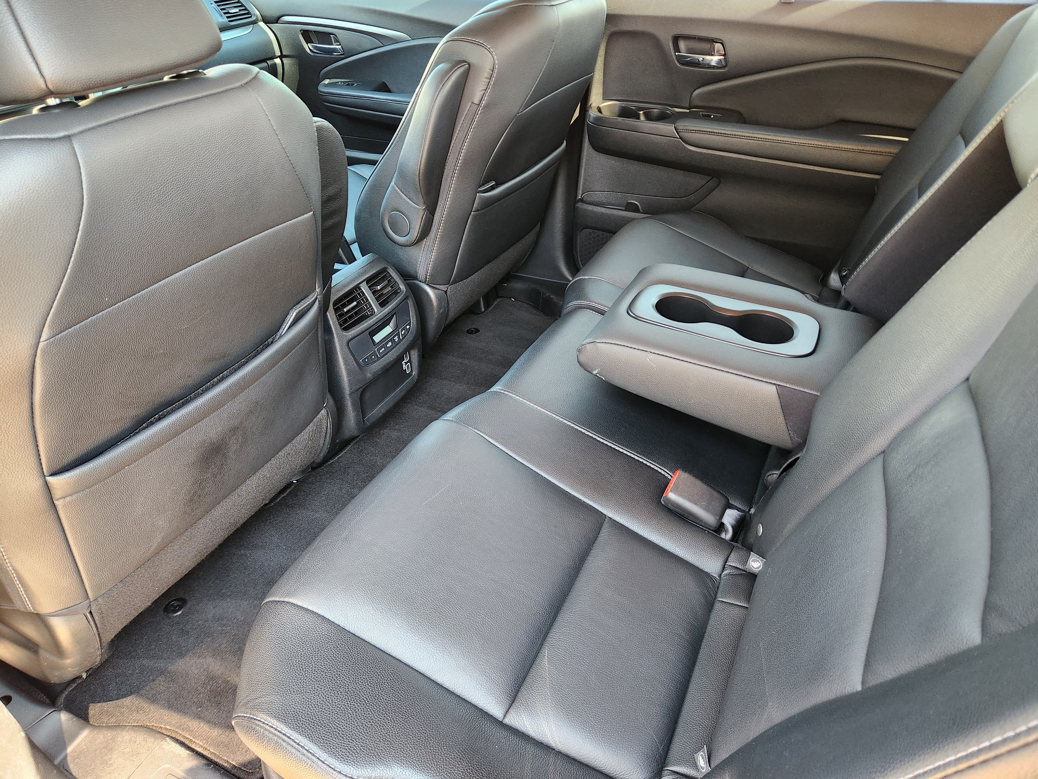 Used 2022 Honda Pilot Special Edition image 28
