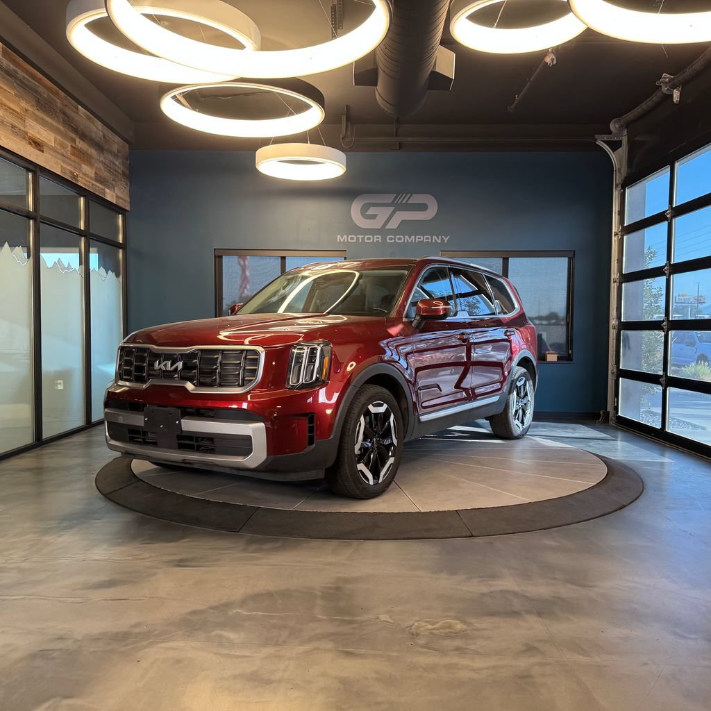 Used 2023 Kia Telluride S AWD/4WD image 7