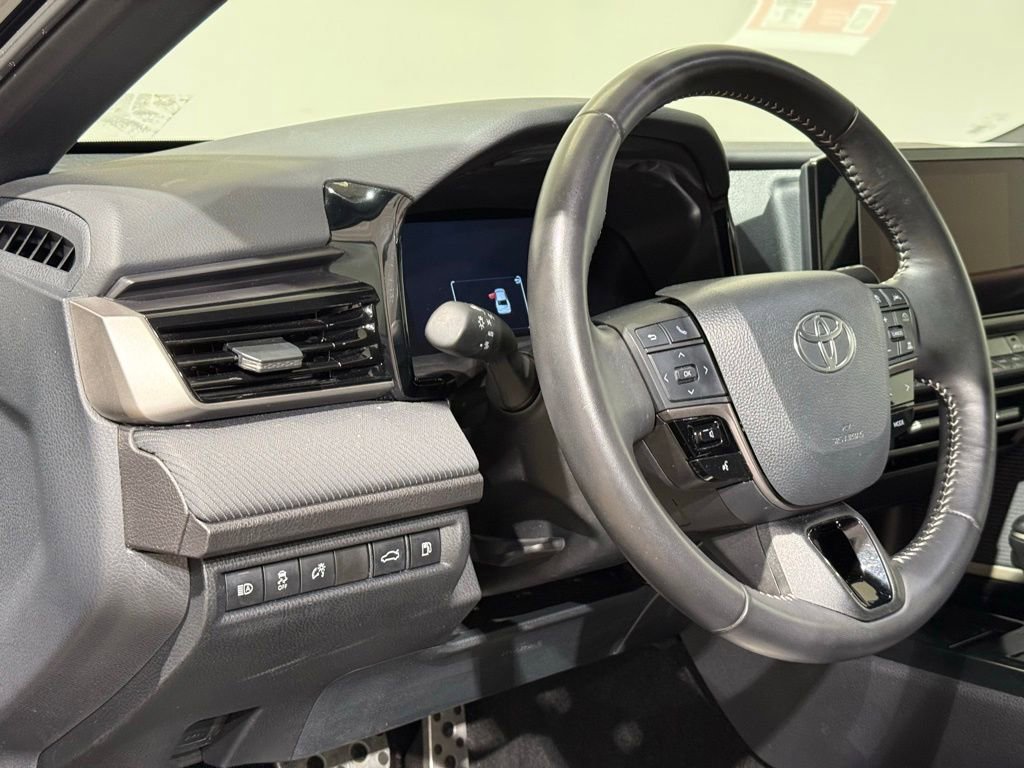 Certified 2025 Toyota Camry SE FWD image 16