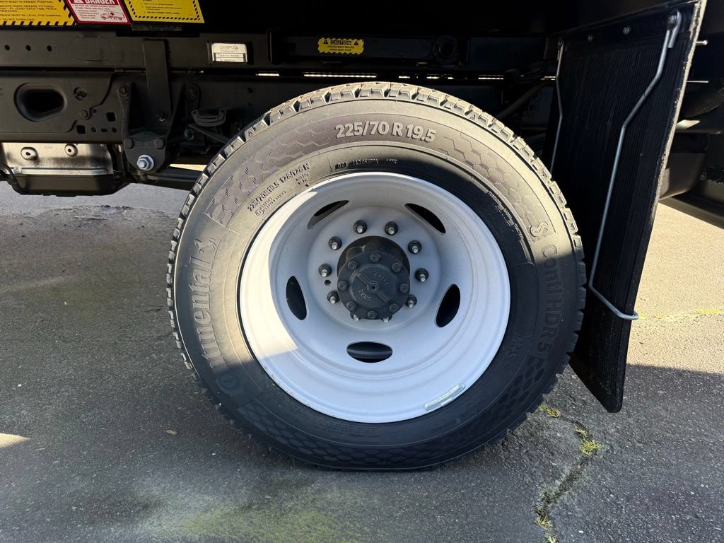 New 2025 Ford F450 XL w/ XL Chrome Package AWD/4WD image 11