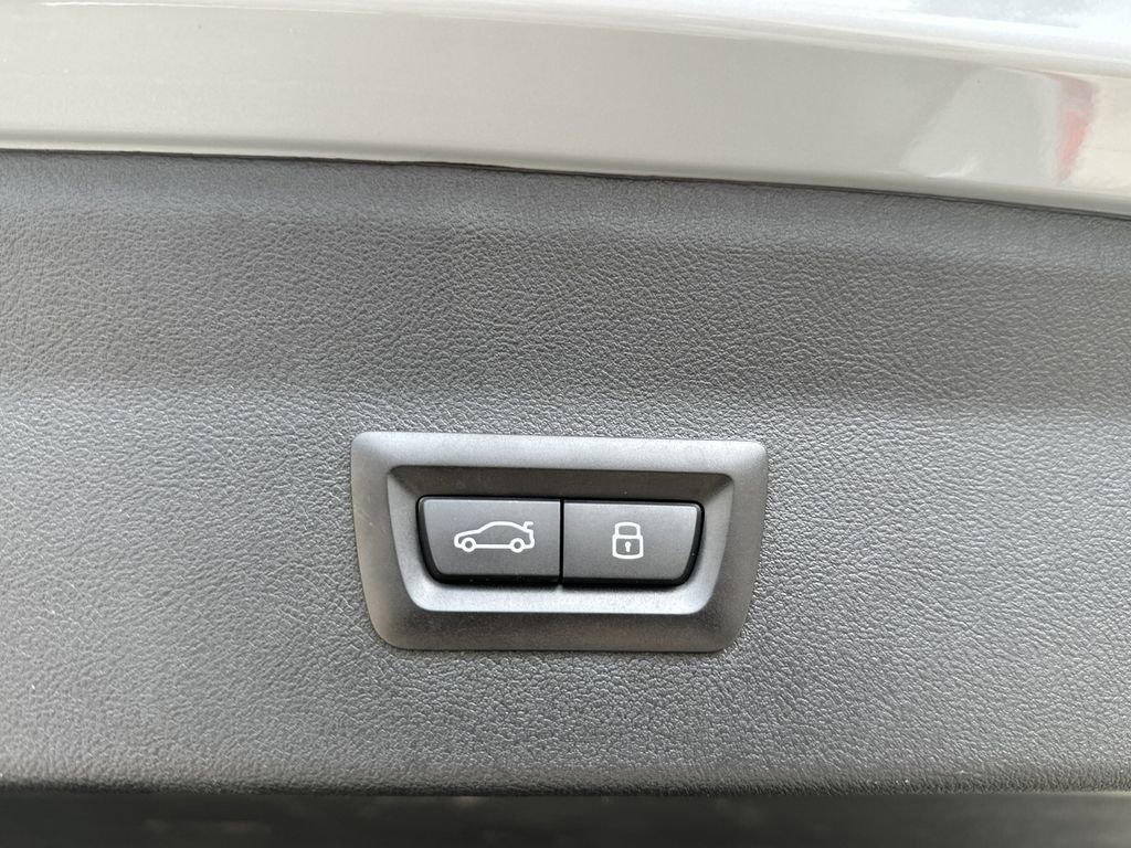 Used 2024 BMW X4 M40i w/ Premium Package image 33