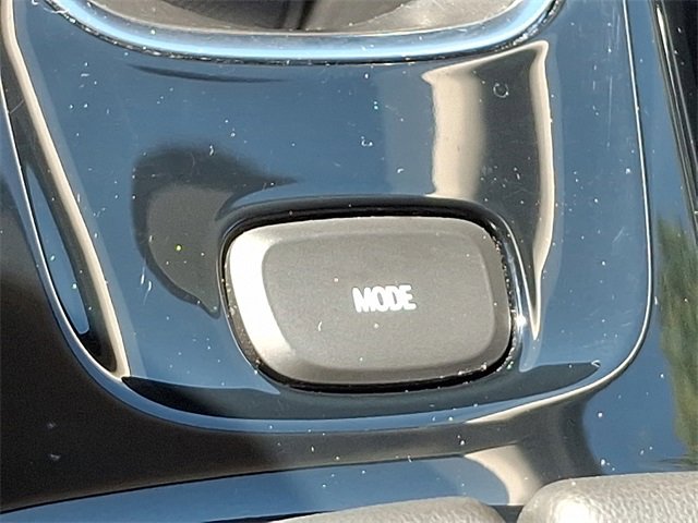 Used 2021 Buick Envision Essence w/ Sport Touring Package image 26