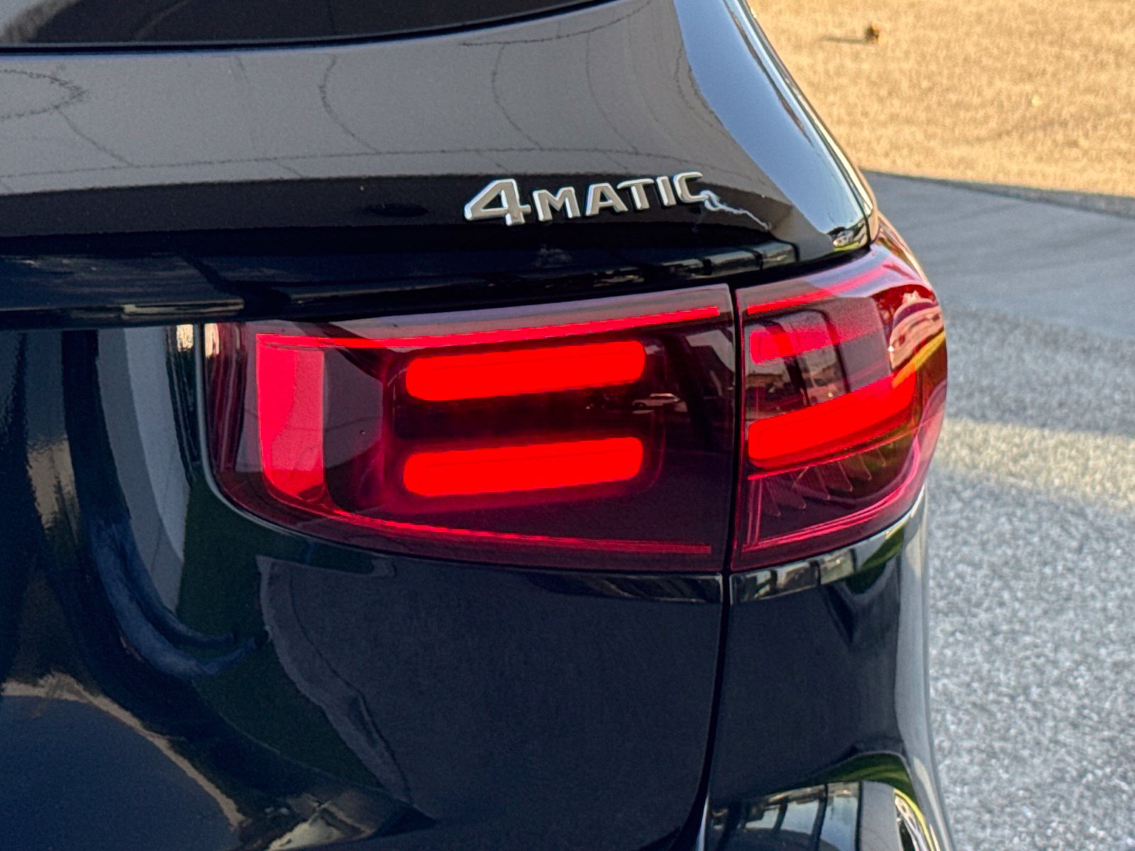 New 2026 Mercedes-Benz GLB 250 4MATIC image 11