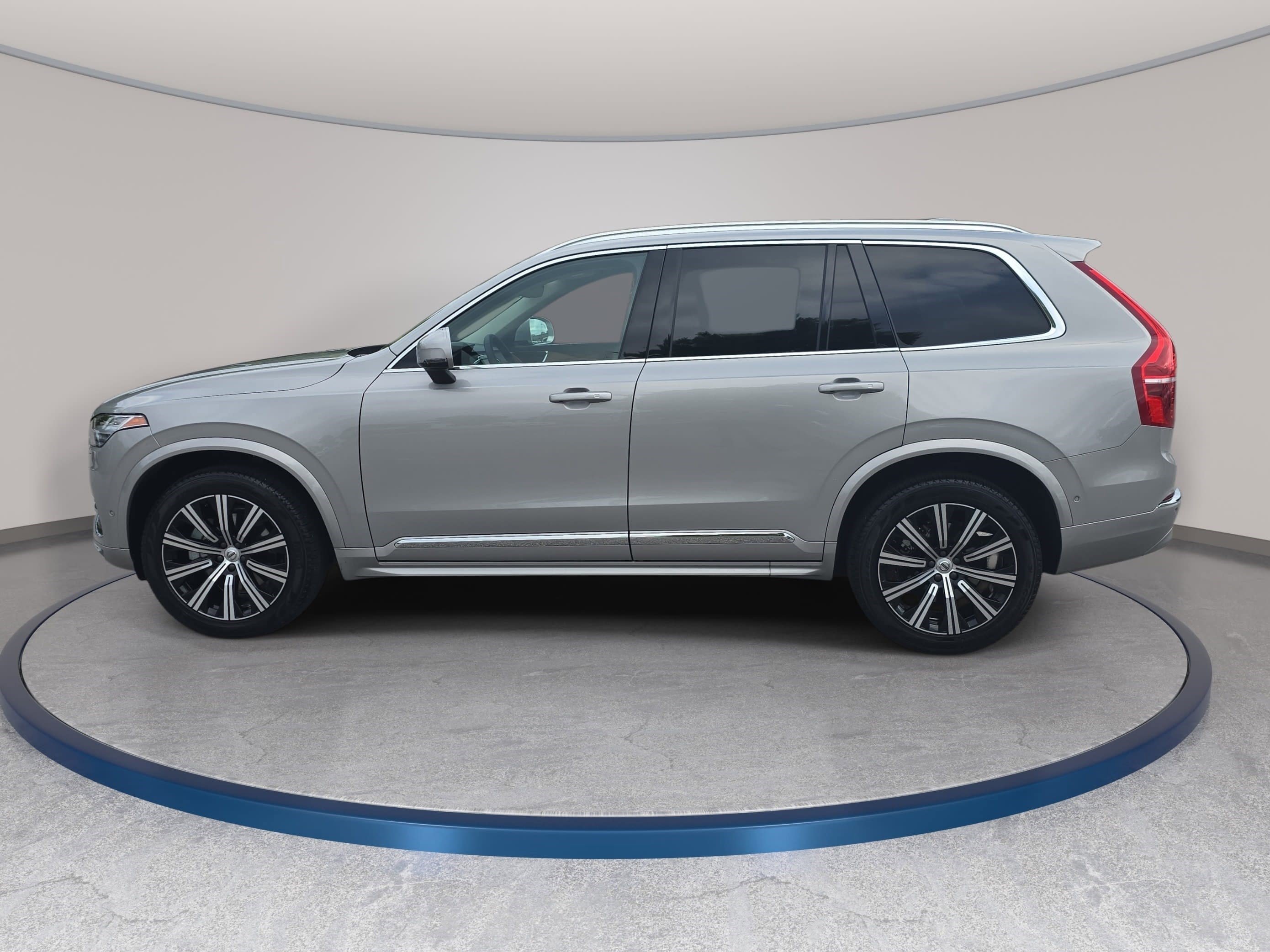 Used 2024 Volvo XC90 B6 Plus w/ Protection Package Premier AWD/4WD image 8