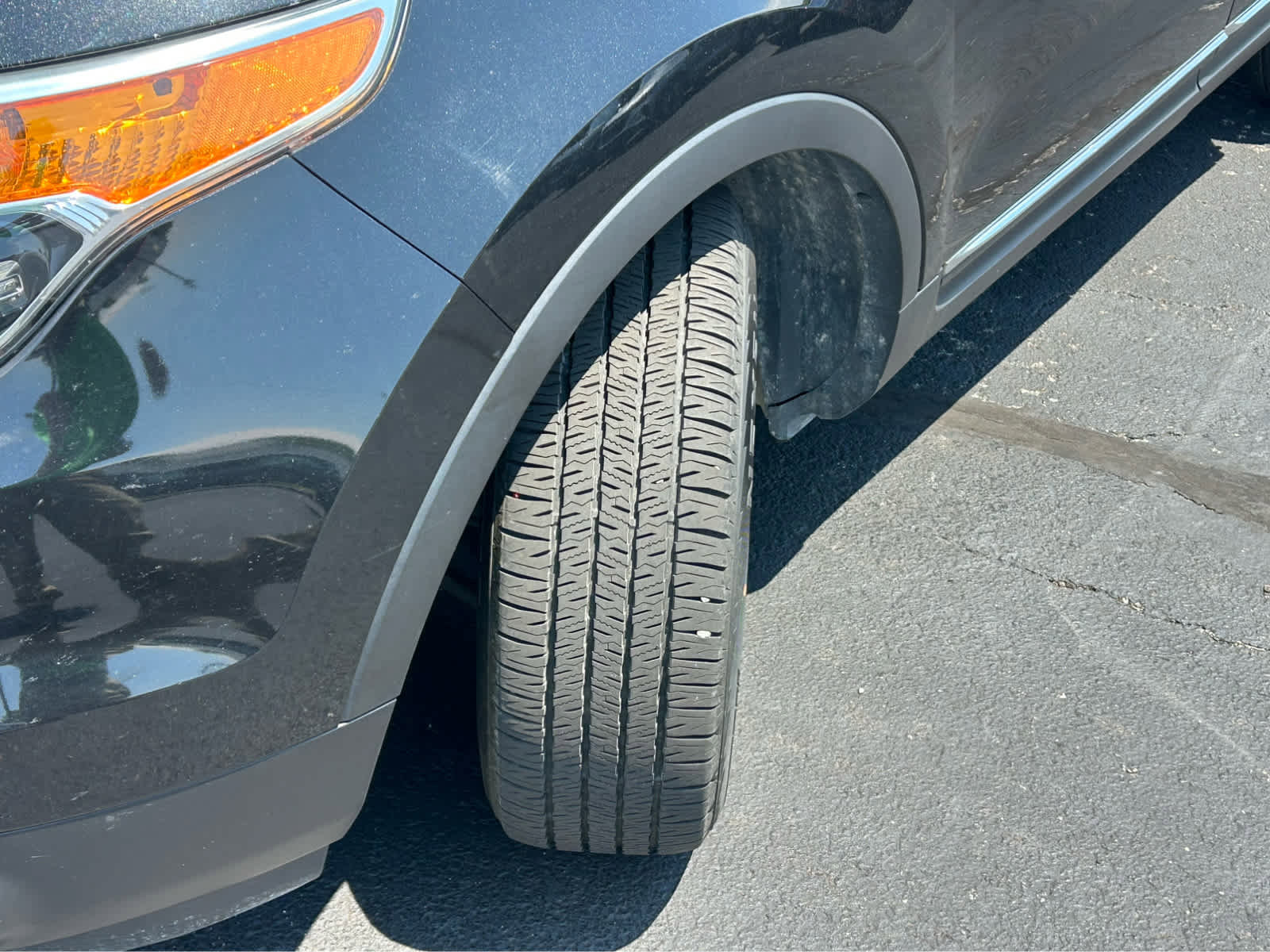 Used 2015 Ford Explorer XLT w/ Equipment Group 202A AWD/4WD image 49
