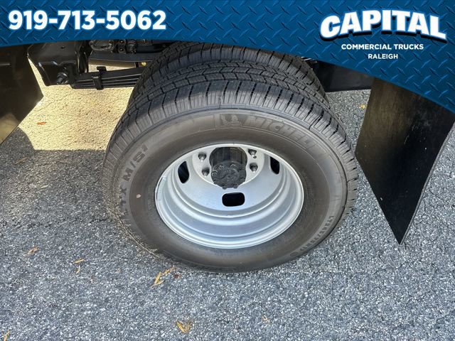 New 2025 Ford F350 XL w/ XL Chrome Package image 13