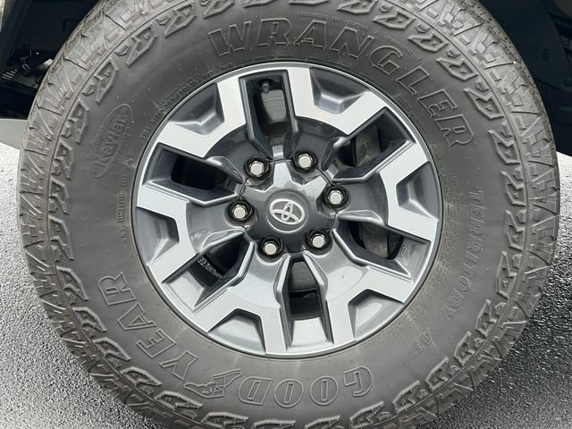 Used 2023 Toyota Tacoma TRD Off-Road w/ TRD Premium Off Road Package AWD/4WD image 16