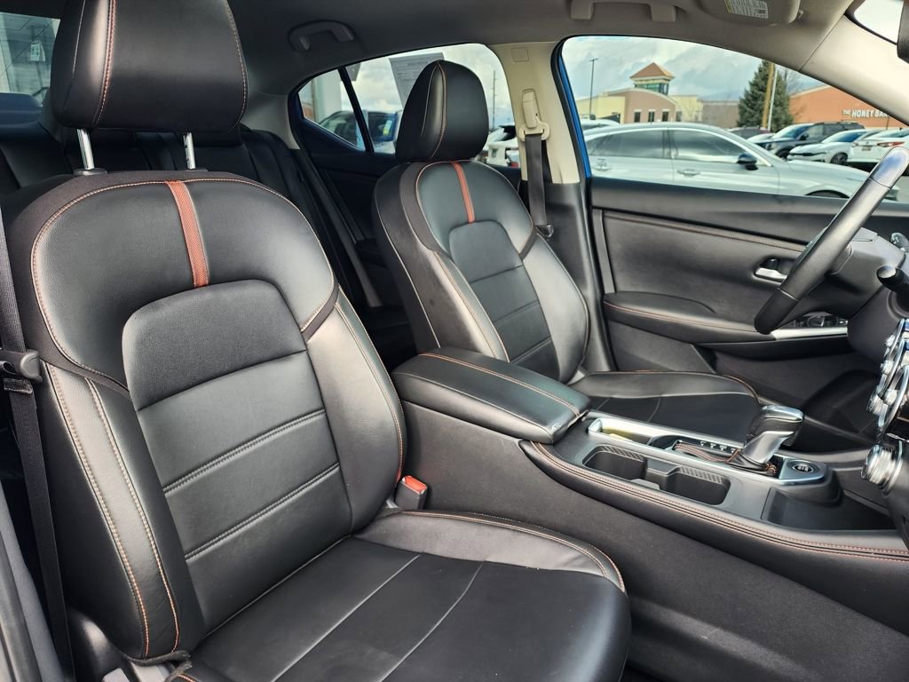 Used 2023 Nissan Sentra SR w/ SR Premium Package image 14