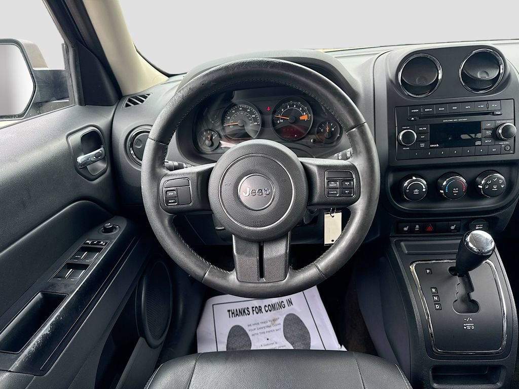 Used 2015 Jeep Patriot High Altitude FWD image 24