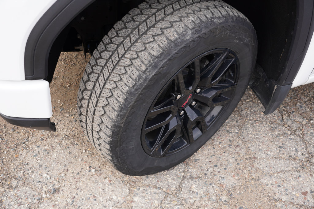 Certified 2025 GMC Sierra 1500 Elevation AWD/4WD image 13