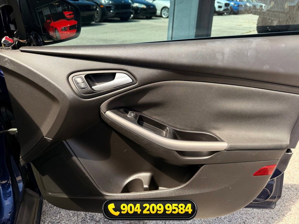 Used 2016 Ford Focus Titanium w/ Exterior Protection Package FWD image 24