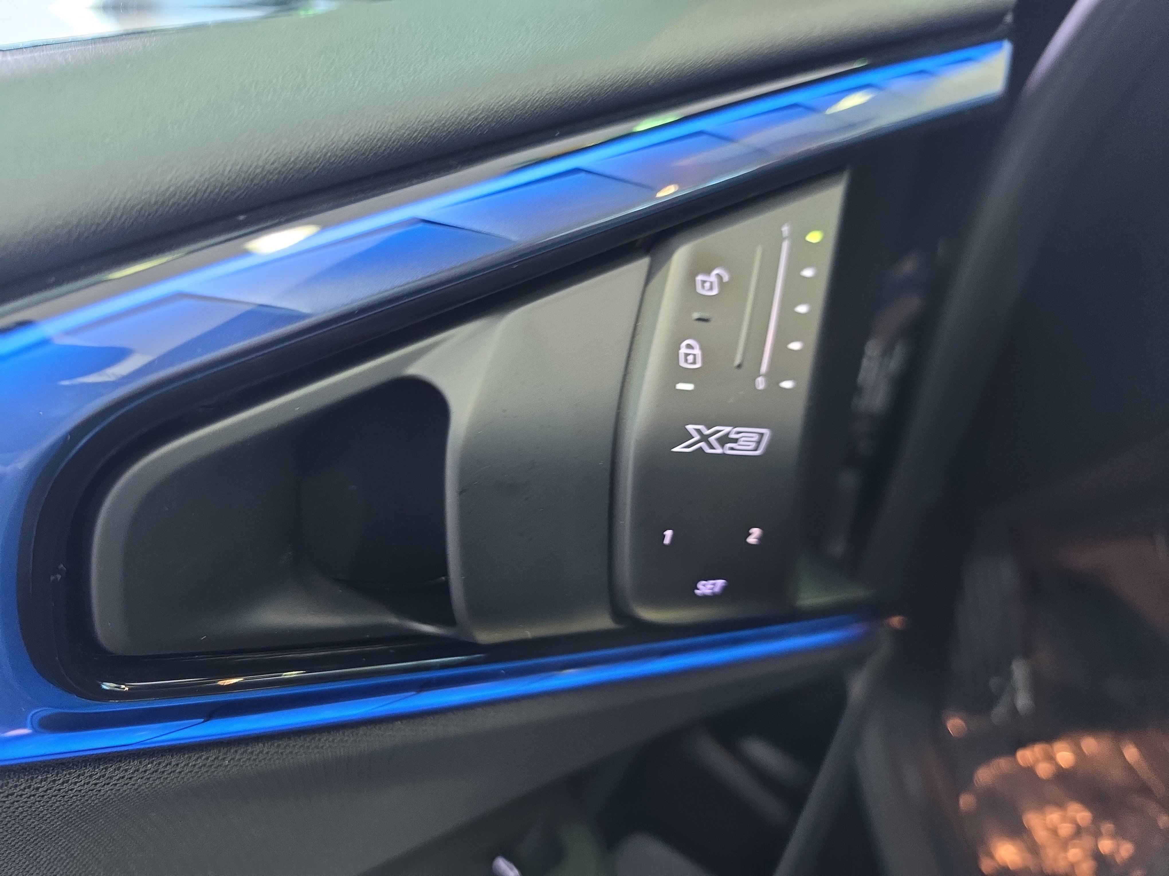 Used 2025 BMW X3 xDrive30i image 15