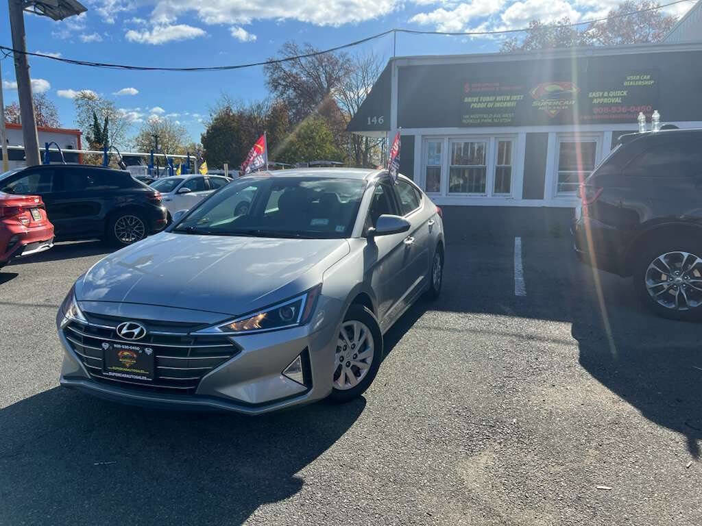 Used 2020 Hyundai Elantra SE image 3