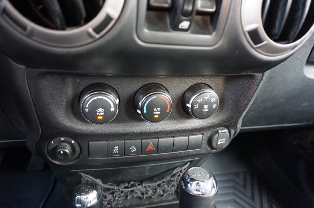 Used 2016 Jeep Wrangler Unlimited Sport w/ Quick Order Package 24S AWD/4WD image 21