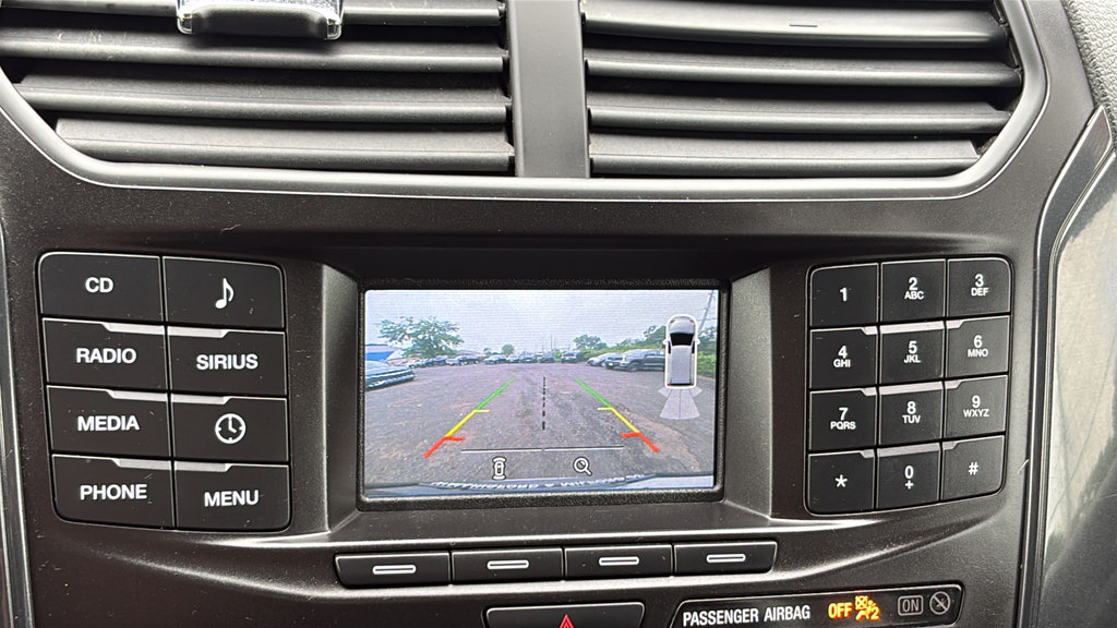 Used 2017 Ford Explorer XLT AWD/4WD image 24