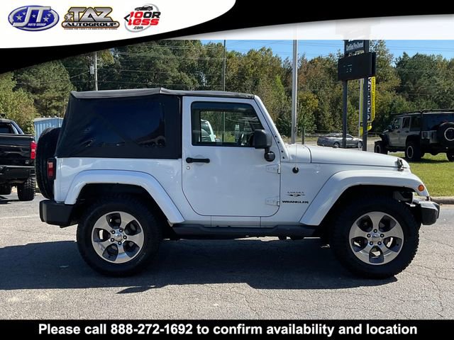 Used 2017 Jeep Wrangler Sahara w/ Connectivity Group AWD/4WD image 7