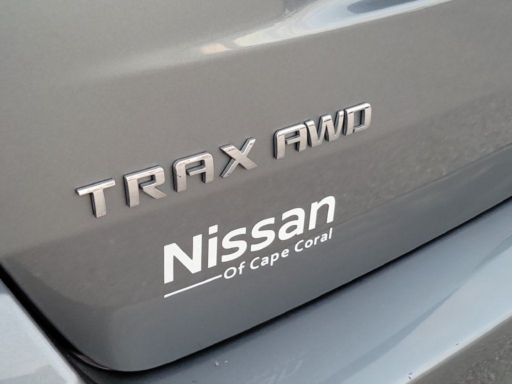 Used 2019 Chevrolet Trax LT w/ LT Convenience Package AWD/4WD image 8