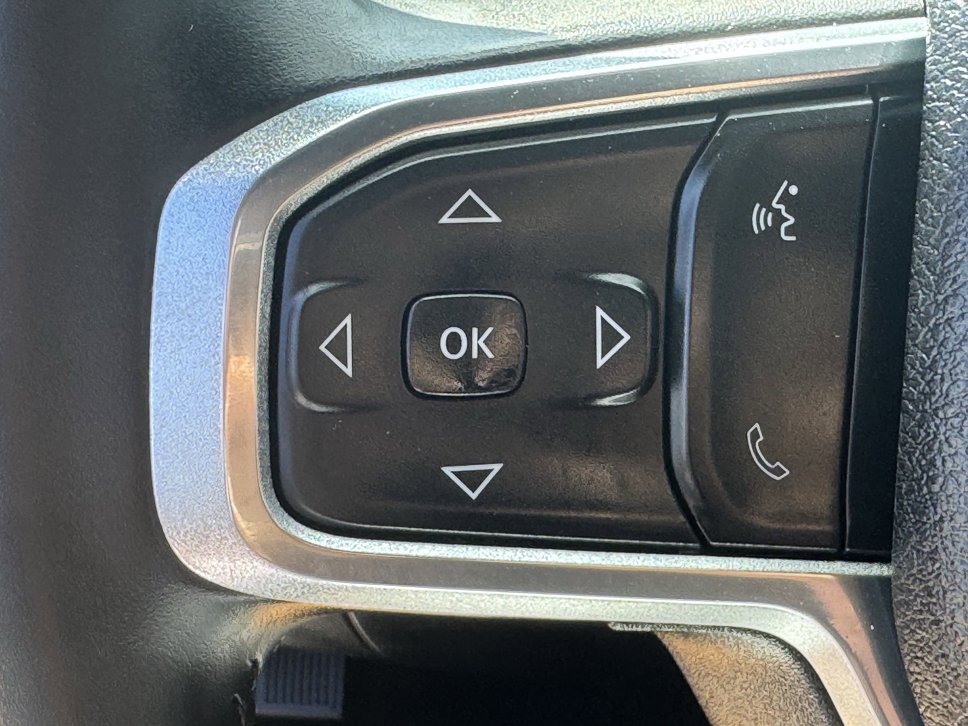 Used 2024 RAM 2500 Laramie w/ Sport Appearance Package image 24