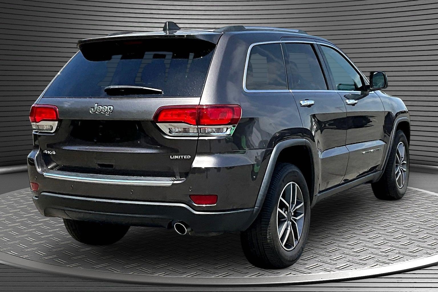 Used 2020 Jeep Grand Cherokee Limited AWD/4WD image 6