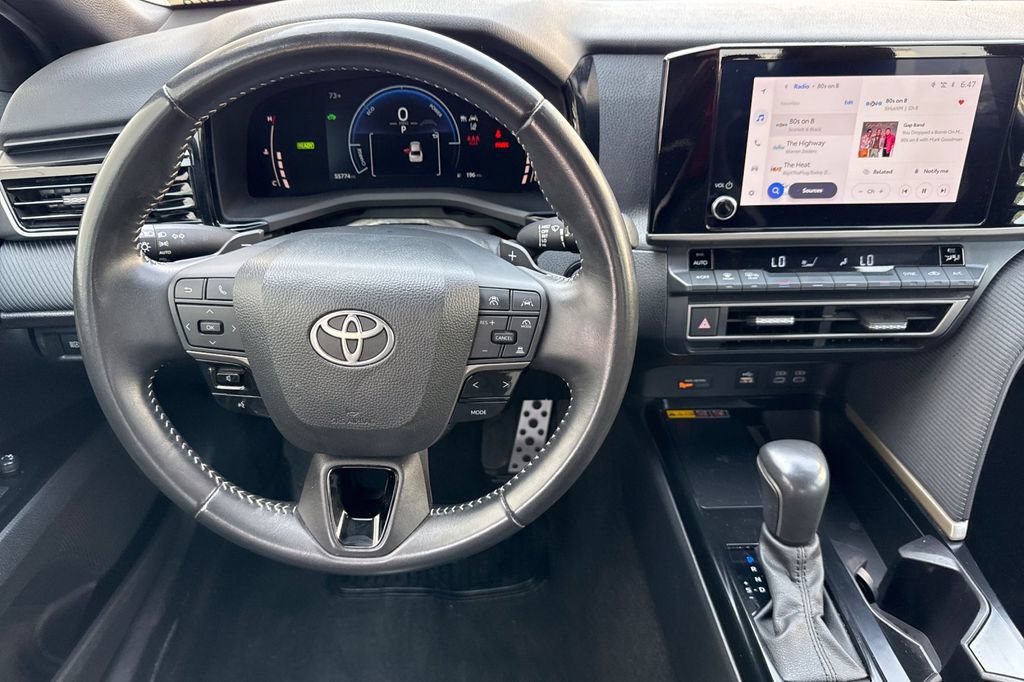 Used 2025 Toyota Camry SE FWD image 16