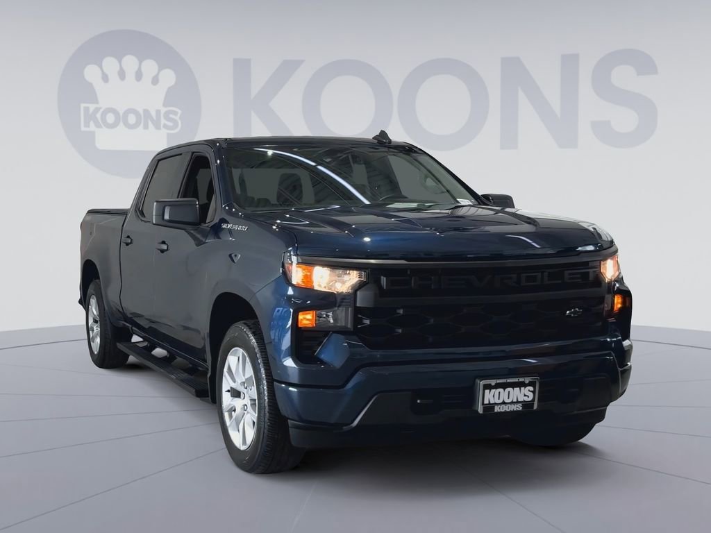 Used 2022 Chevrolet Silverado 1500 Custom image 4