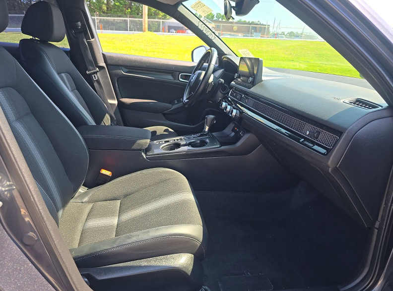 Used 2022 Honda Civic Sport image 11