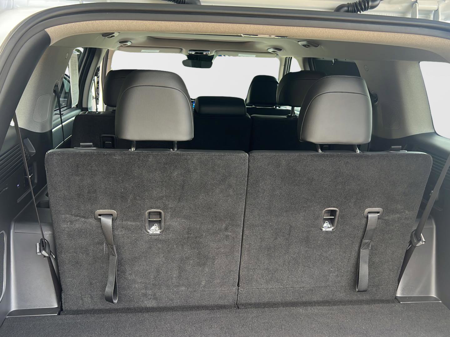 Certified 2025 Hyundai Santa Fe Limited image 17