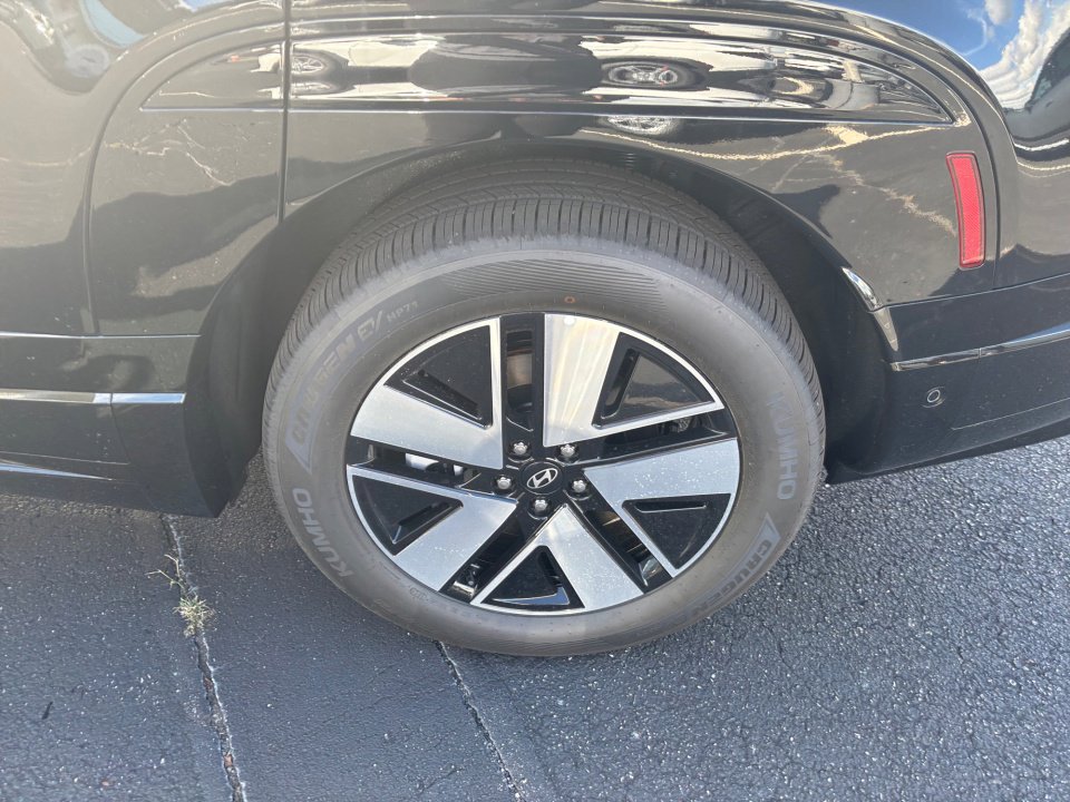 New 2026 Hyundai Ioniq 9 SEL image 22