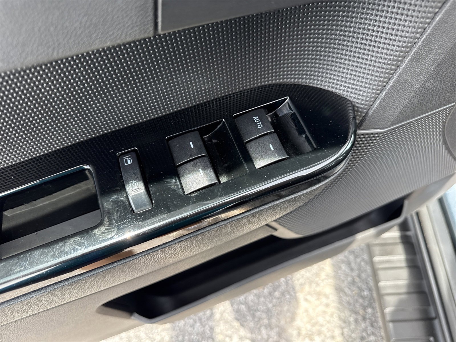 Used 2012 Ford Escape Limited image 14