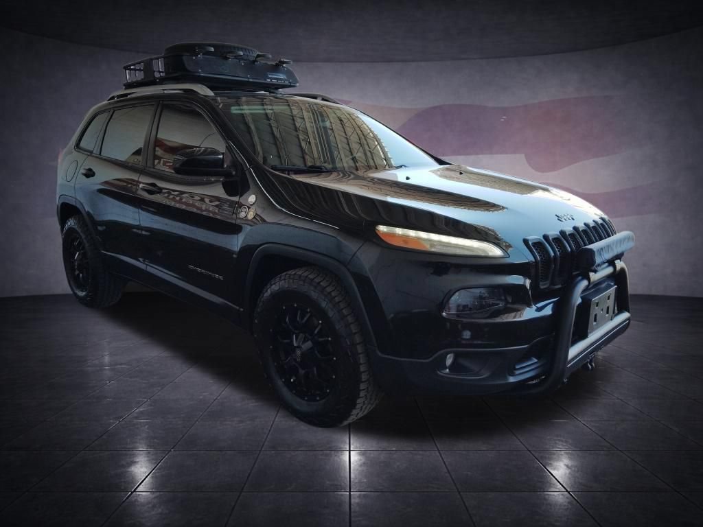 Used 2016 Jeep Cherokee Latitude w/ Comfort & Sound Group FWD image 7