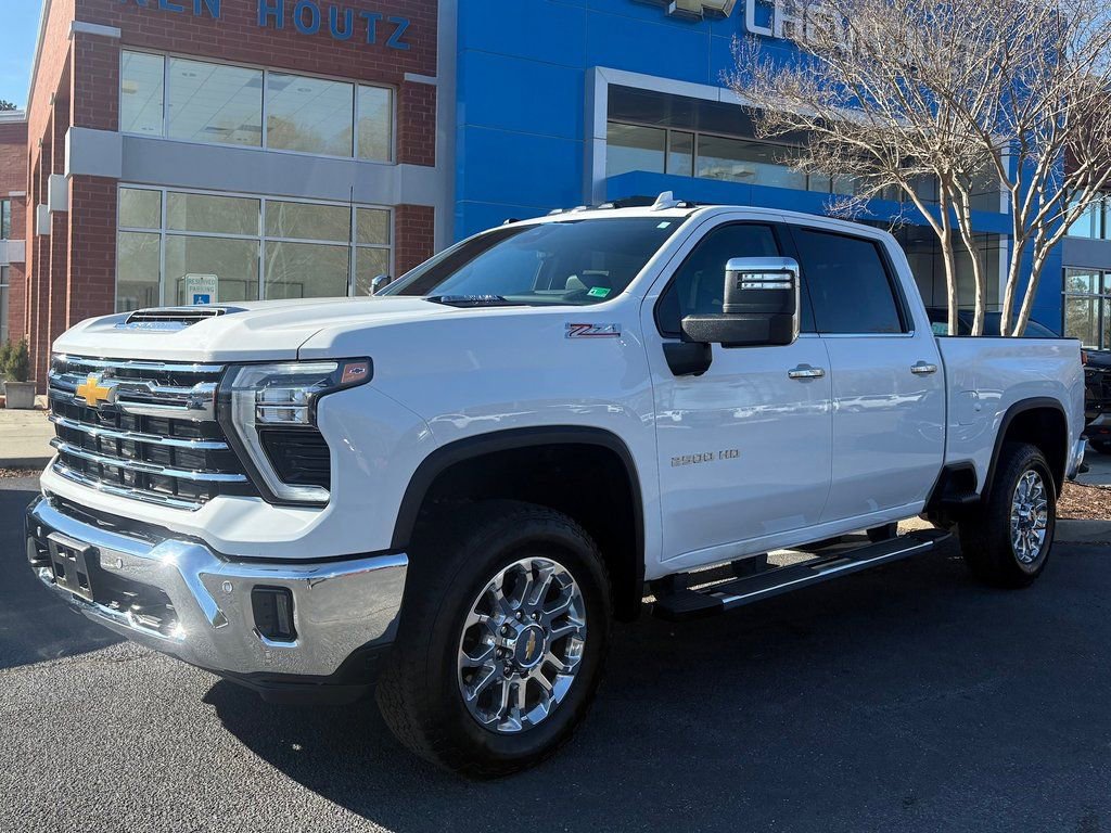 Used 2024 Chevrolet Silverado 2500 LTZ w/ LTZ Plus Package image 1