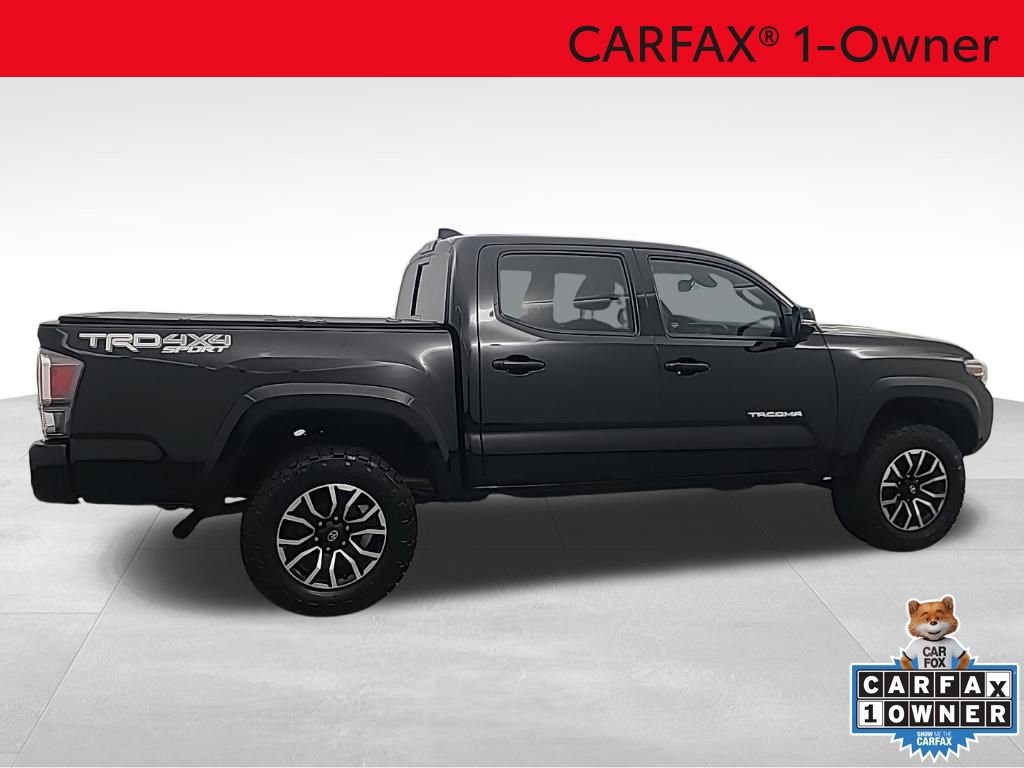 Used 2022 Toyota Tacoma TRD Sport image 2