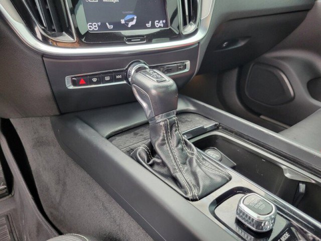 Used 2019 Volvo S60 T5 R-Design image 20