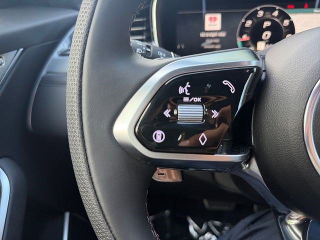 New 2026 Jaguar F-PACE SVR 575 Edition AWD/4WD image 27