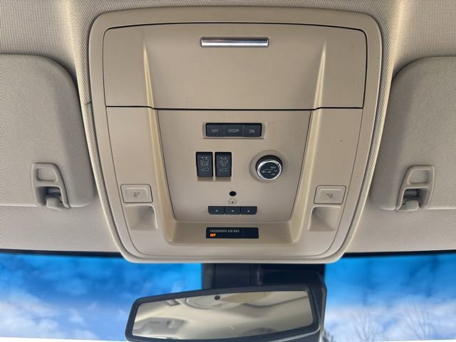 Used 2017 GMC Yukon Denali w/ Open Road Package image 27