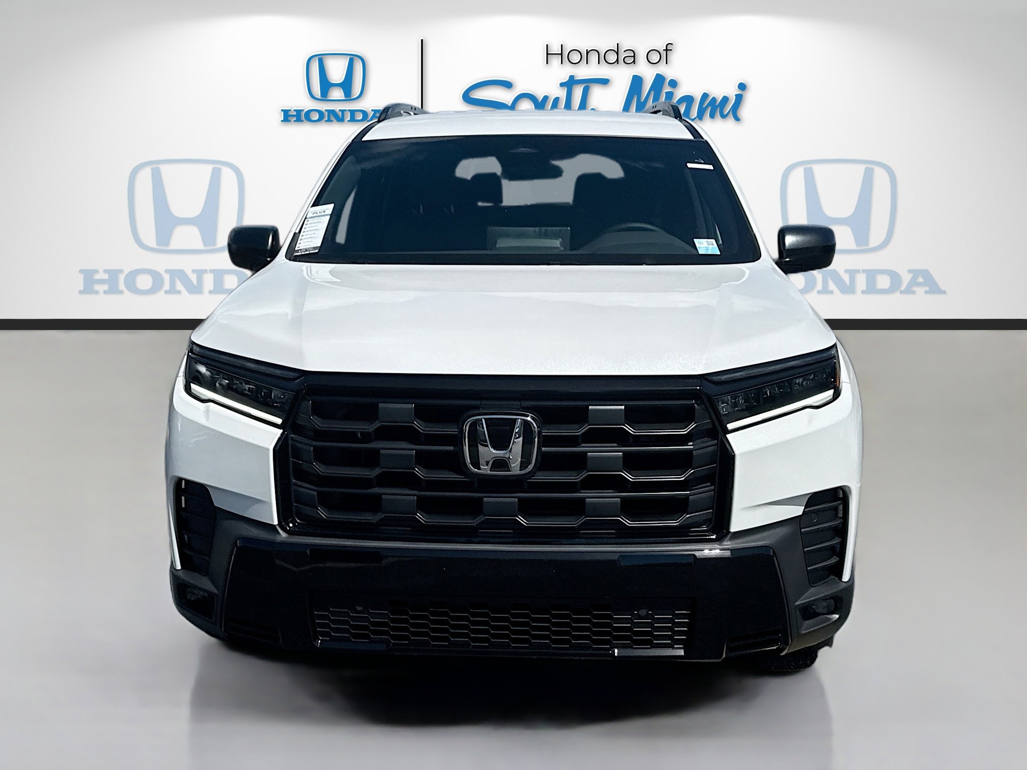 New 2026 Honda Pilot Sport image 2