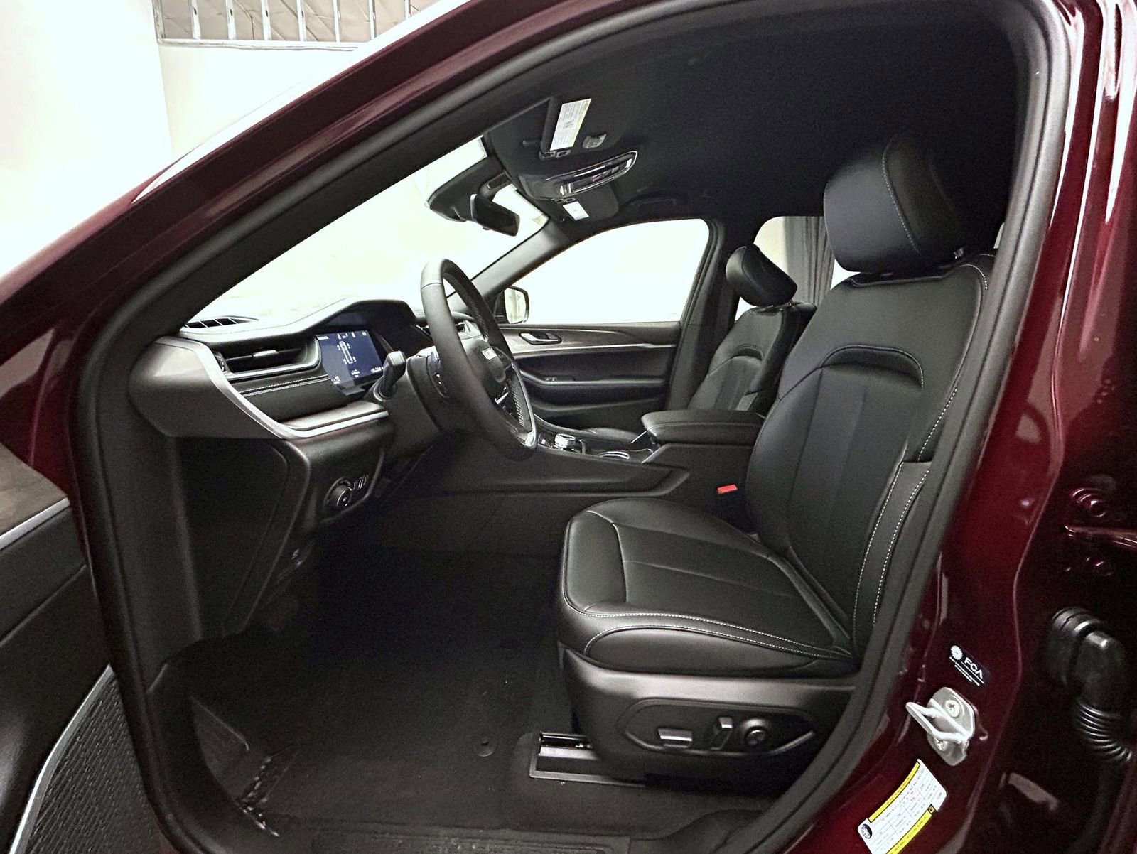 New 2026 Jeep Grand Cherokee Limited AWD/4WD image 10